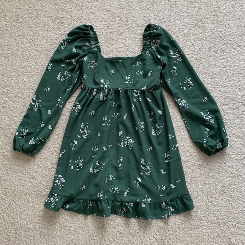 Abercrombie green floral longsleeve dress